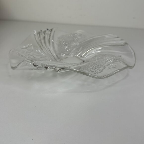 Vintage Mikasa Etched Glass Christmas Medley Bowl Candy Dish With Holiday Design - Picture 14 of 14